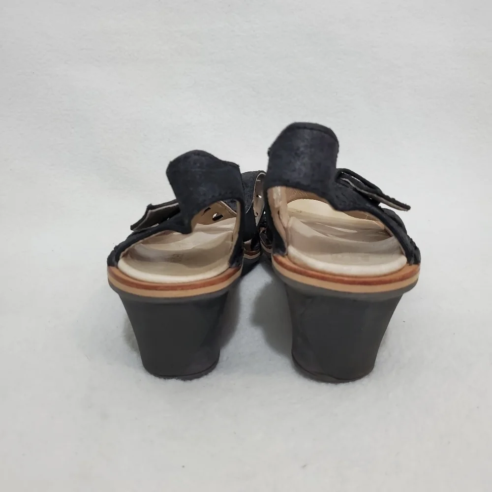 Merrell Select Grip Black Wedge Sandals